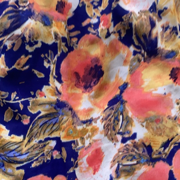 Cute flower dress - Picture 2 of 4